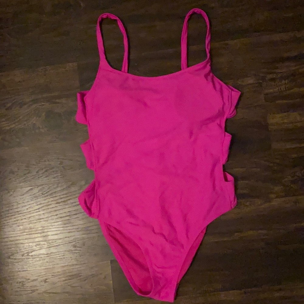 Mossimo hot pink one piece size Large